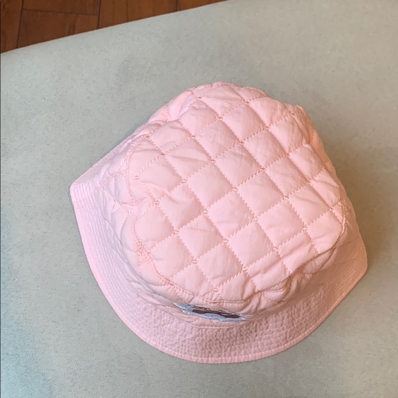 Disney Pink Quilted Bucket Hat with Embroidered Minnie Mouse. Youth size. - Picture 3 of 10